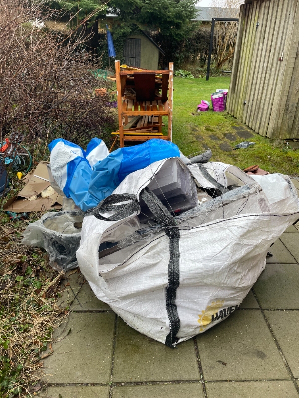 Hjælp til at fjerne husholdningsaffald