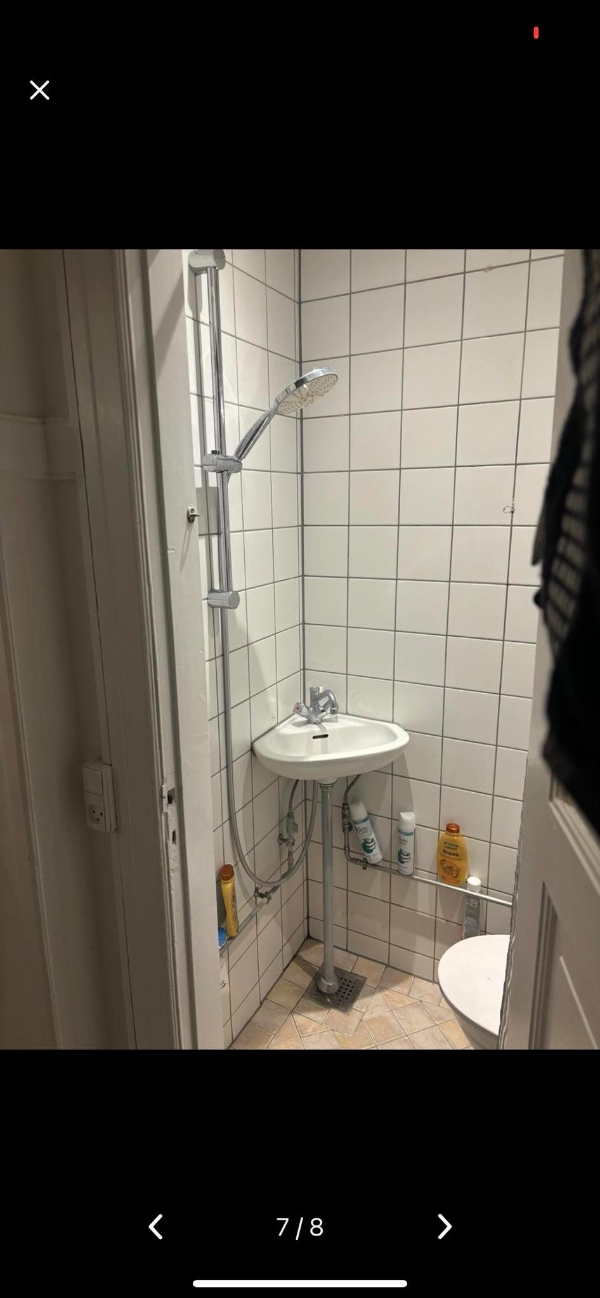 Nedrivning og opsætning af fliser på 2kvm badeværelse